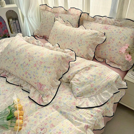 Fresh Ruffled Edge Trim Bedding Set
