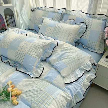 Fresh Ruffled Edge Trim Bedding Set