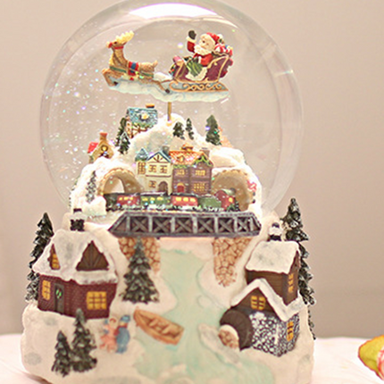 🎅 Illuminated Musical Rotating Christmas Snow Globe